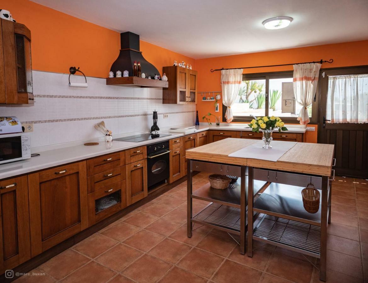 Villa De Lujo Que Mira Al Mar Ла-Олива Экстерьер фото